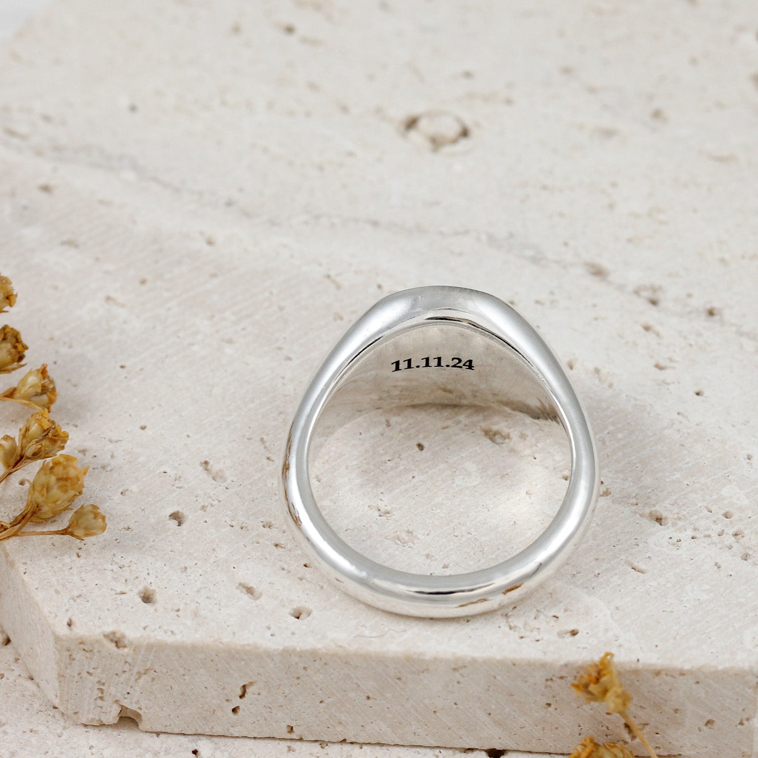 inside large round mens signet ring engraving
